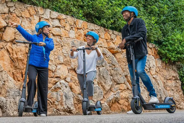 Nice Electric Scooter Adventure: Explore the French Riviera with Freedom!