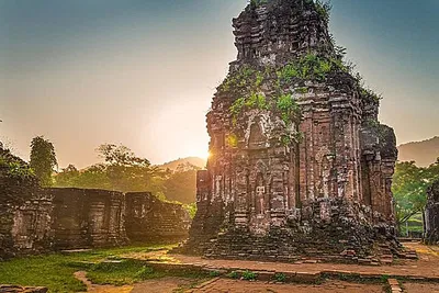 Hoi An: My Son Sanctuary & Ancient Town Tour