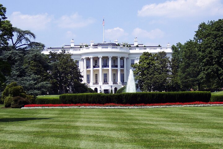 East Coast Escape: Amish Country & DC Adventure - 2-Day Tour!