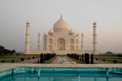 Sunrise to Sunset Majesty: Taj Mahal & Agra Private Tour from Delhi