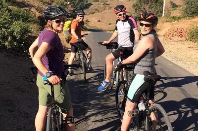 Delhi Cycling Tour: Pedal Through History & Culture