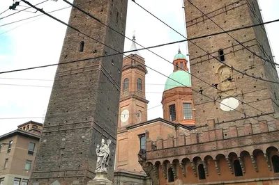Unveiling Ravenna & Bologna: A Local Guide's Immersive Day Tour