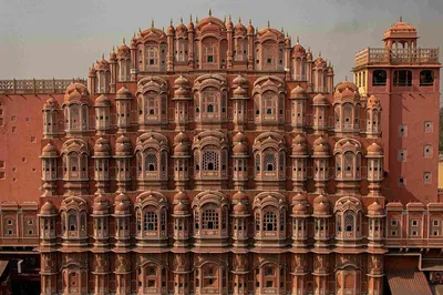 Discover Jaipur: A Lively Half-Day Walking Adventure