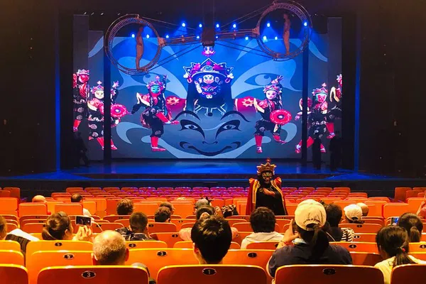 Spectacular Beijing Acrobatics: Red Theatre's Unforgettable Cultural Show!