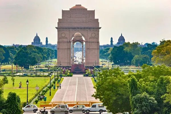 Explore Delhi's Splendor: A Luxurious Private Day Tour