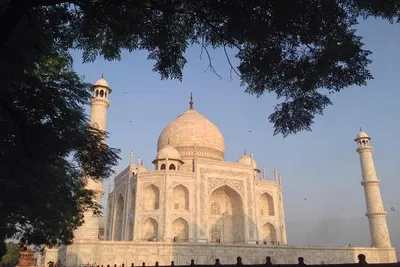 Golden Triangle Sunrise: A Luxurious 2-Day Jaipur & Agra Adventure
