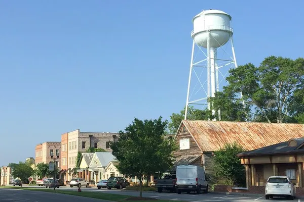 Step into The Walking Dead: Private Film Location Tour from Atlanta to Senoia!