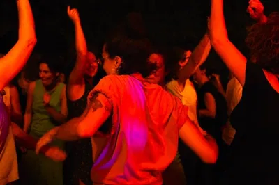 Bologna Pub Crawl: Nightlife & Local Hotspots