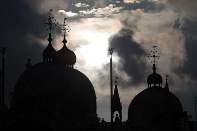 Unveiling Venice's Secrets: A Private Tour of Art, History, and Intrigue