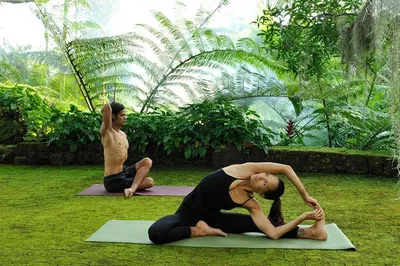 Sunrise Yoga near Taj Mahal: Awaken Body & Soul in Agra
