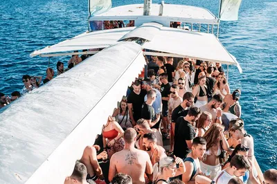 Pula Boat Party: 6-Hour Cruise, DJ & Afterparty!