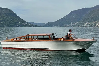 Lake Como Private Boat Tour: See Villas & More!
