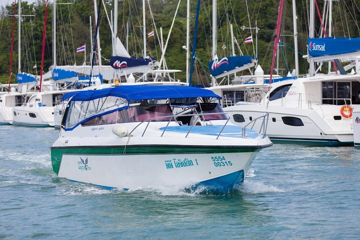 Phuket-Phi Phi VIP Speedboat: Swift, Stylish Island Transfers