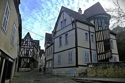 Image 3