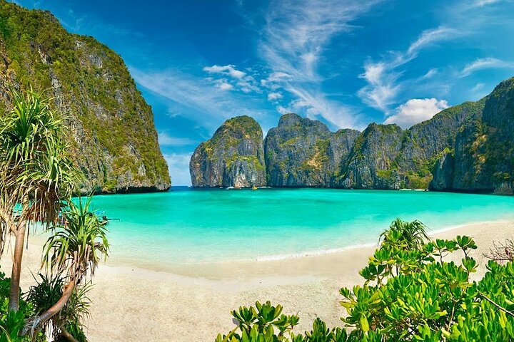 Phi Phi Island Sunset Tour: Discover Maya Bay's Beauty Without Crowds