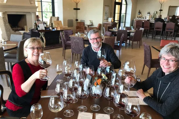 Unforgettable Willamette Valley Wine Journey: Personalized Winemaker Tour