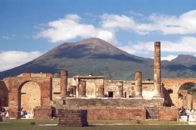 Pompeii, Positano & Amalfi Coast Day Trip