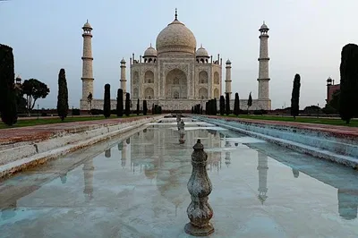Unveiling Agra: A Whirlwind Taj Mahal & Fort Tour from Delhi by Gatiman Express
