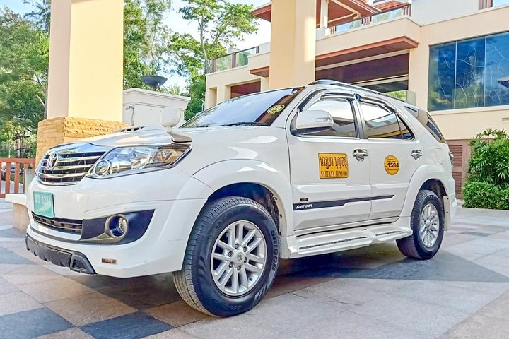 Stress-Free Phuket Airport Transfer: Your Local Expert Awaits!