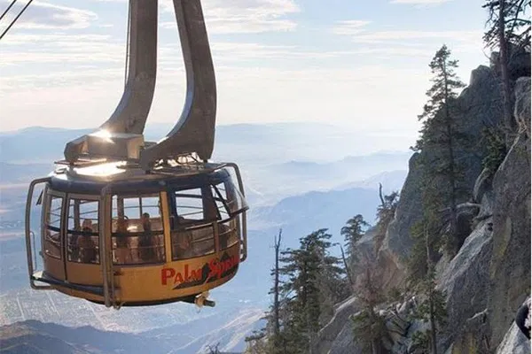 Palm Springs Tramway: Ride to Mountain Views!