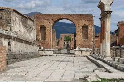 Unforgettable Pompeii, Sorrento & Positano Private Tour: A Tailored Italian Adventure