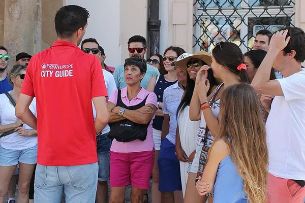 Montmartre Walking Tour: Artist's Paris!