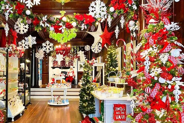 Sweet Pete's: Festive Candy Cane Creation in Jacksonville!