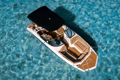 Miami's Private Boat Tour: Craft Your Coastal Adventure!