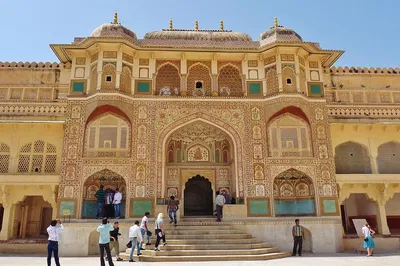 Discover Amber Fort: A Majestic Jaipur Expedition with Private Transfer