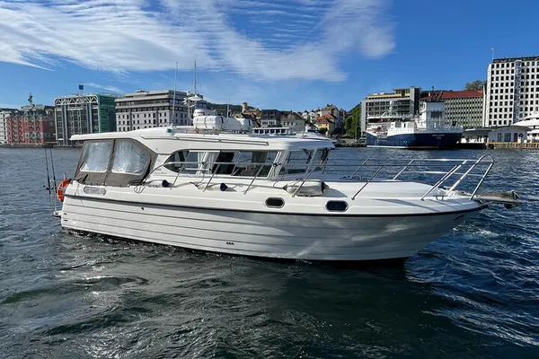 Bergen Fjord Safari: Fishing & Crab Pot Fun!