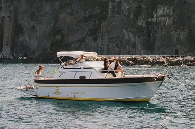 Luxury Capri Boat Tour: Discover the Island's Hidden Gems from Sorrento
