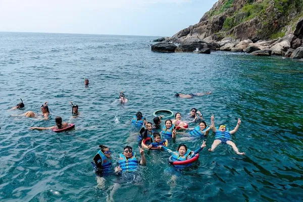 Nha Trang: Snorkel, Party Cruise & Island Fun!