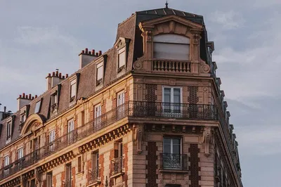Uncover Paris's Hidden Gems: A Self-Guided Bastille Architecture & Artisans Tour