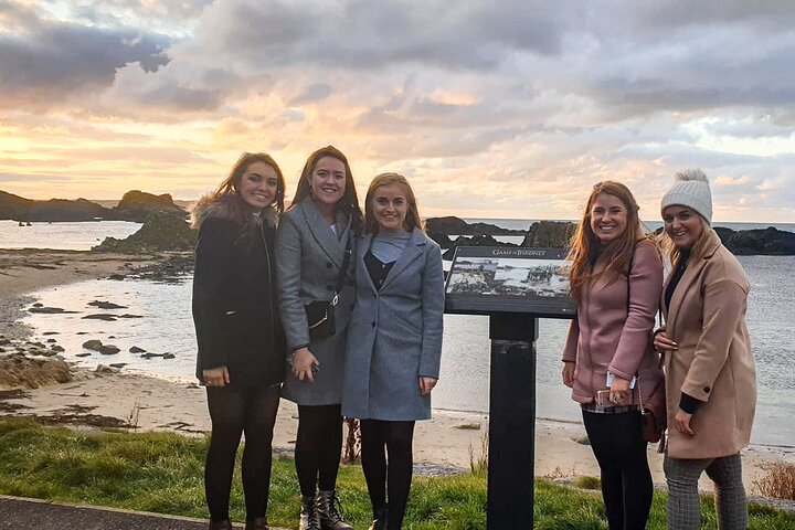 Luxury Giants Causeway & Coastal Tour: Unforgettable Belfast Adventure