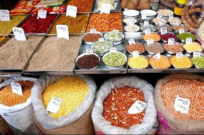 Delightful 4-Hour Private Old Delhi Exploration: Temples, Markets & Transfers