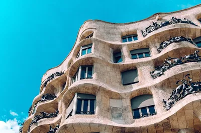 Uncover Barcelona's Charm: A Local's Lens on Photogenic Hotspots