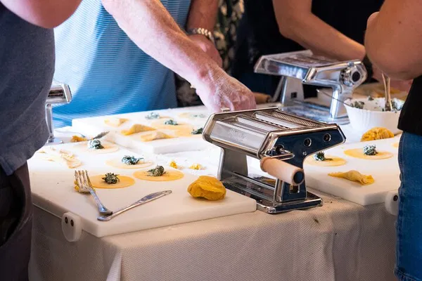 Verona: Fresh Pasta & Tiramisu Cooking Class