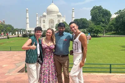 Witness Taj Mahal's Sunrise: A Delhi Private Tour