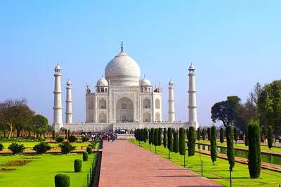 Taj Mahal Sunrise Spectacle: A Whirlwind Agra Tour from Bangalore