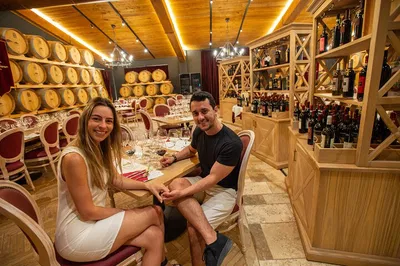 San Gimignano: Romantic Dinner & Wine Cave Tasting
