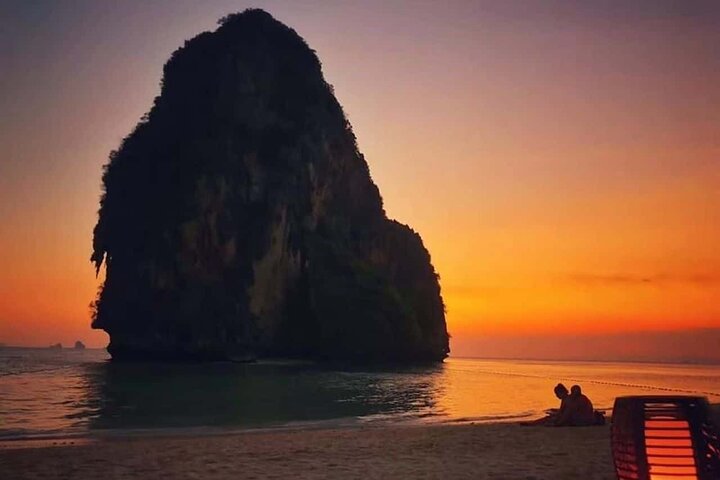 Krabi's 7 Islands Speedboat Adventure: Snorkel, Sunset & Bioluminescence!