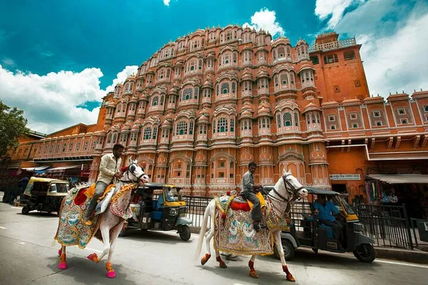 Jaipur City Tour: Palaces, History & Hidden Gems