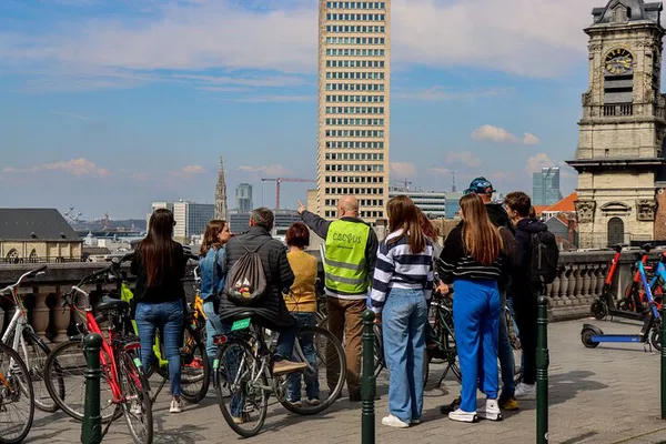 Brussels Bike Tour: Uncover Hidden Gems & Iconic Sights!