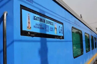 Unveiling Agra's Majesty: A Whirlwind Taj Mahal Express Tour from Delhi
