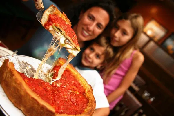 Chicago Pizza Tour: A Slice of Windy City History