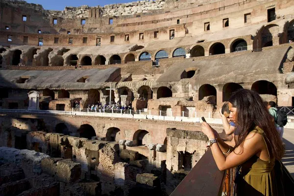 Colosseum Underground Tour: Access Arena & Ancient Rome