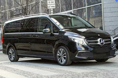 Effortless Paris Arrival: Private CDG Airport Transfers