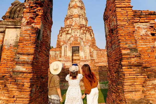 Ayutthaya: Ancient Temples & Summer Palace Day Trip