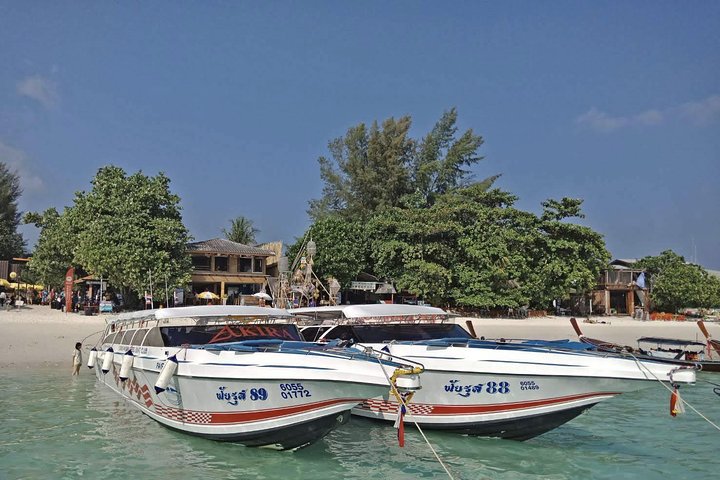 Island Hop in Style: Koh Mook to Koh Lipe Speedboat Transfer