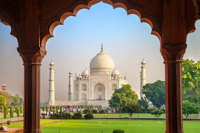 Timeless Agra: Sunrise Taj Mahal & Fort Escape from Delhi
